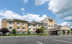 Fairfield Inn & Suites By Marriott Slippery Rock Exterior photo