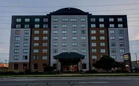 Four Points By Sheraton Toronto Mississauga Hotel Exterior photo