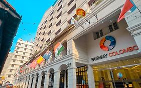 Fairway Colombo - Sri Lanka'S First Hotel With Robot Technology Exterior photo