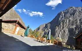 Tiger Leaping Gorge Sean'S Spring Guesthouse Shangri-La Exterior photo
