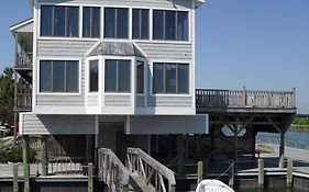 Island Resort Chincoteague Exterior photo