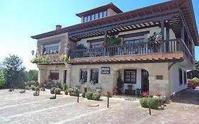 Pension Castio Hotel Santillana del Mar Exterior photo