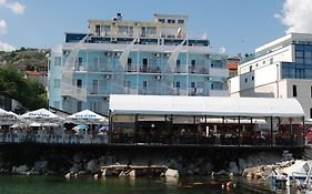 Lotos Hotel Balchik Exterior photo