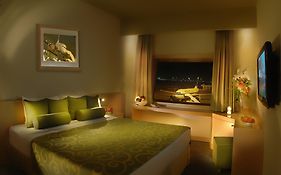 Safir Airport Hotel Farwaniya Room photo