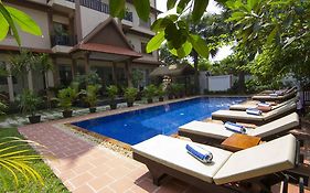 Desire Park Boutique Hotel Siem Reap Exterior photo