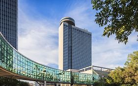 Sheraton Kansas City Hotel At Crown Center Exterior photo