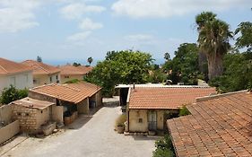 Smadar-Inn Zikhron Ya'akov Exterior photo