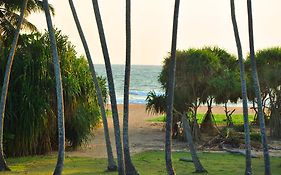 Ocean View Hotel Bentota Exterior photo