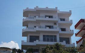 Bill'S Apartments Sarande Exterior photo