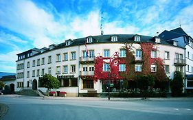 Hotel Kinnen Berdorf Exterior photo