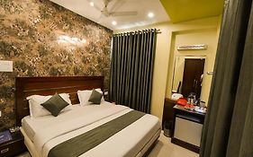 Oyo Rooms Ip Mall Sigra Varanasi Exterior photo