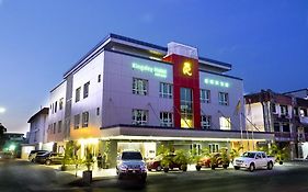 Kingsley Hotel Miri Exterior photo