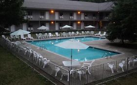 The Stone Gate Resort Lake George Exterior photo