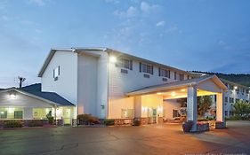 La Quinta By Wyndham Grants Pass Hotel Exterior photo