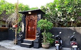 Danas Canggu Guesthouse Kerobokan  Exterior photo