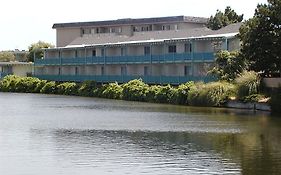 Coral Reef Inn & Condo Suites Alameda Exterior photo