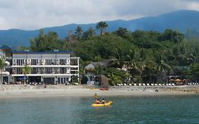 Sunset At Aninuan Beach Resort Puerto Galera Exterior photo