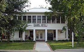 Dabbs Hotel Bed And Breakfast Llano Exterior photo