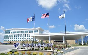 Rhythm City Casino & Resort Davenport Exterior photo