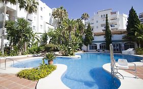 Royal Oasis Club At Pueblo Quinta Aparthotel Benalmadena Exterior photo