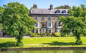 Roseleigh Hotel Buxton  Exterior photo