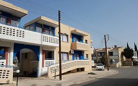 Millennium Apartment Paphos Exterior photo