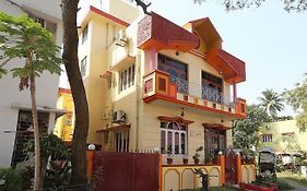 Sterling Guest House Kolkata Exterior photo