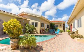 Little Paradise Aruba Vacation Apartments Palm Beach Exterior photo
