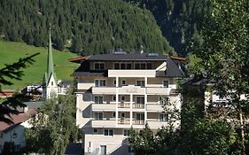 Hotel Garni Valulla Ischgl Exterior photo