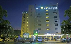 Uptown Hotel Yangon Exterior photo