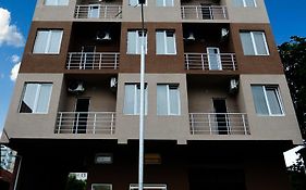 Family Hotel Batumi Exterior photo