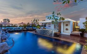 Nita By Vo Luxury Hotel Siem Reap Exterior photo