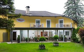 Gastehaus Wrann Hotel Velden am Woerthersee Exterior photo