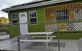 Spacious Colonial Apartment Bridgetown Exterior photo