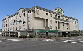 Guesthouse Inn & Suites Anchorage Inn Exterior photo