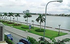 River Star Hotel Phnom Penh Exterior photo