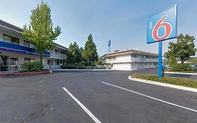 Motel 6 Weed - Mount Shasta Exterior photo