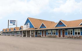 Travelodge By Wyndham Fredericton Exterior photo