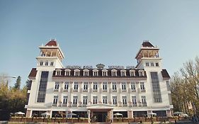 Tskaltubo Plaza Hotel Exterior photo