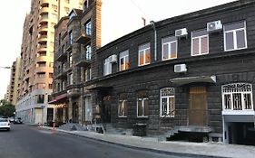 Apartment By Family Hotel Yerevan Exterior photo
