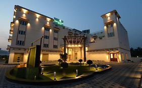 Lemon Tree Hotel Coimbatore Exterior photo