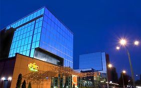 Premier Hotel Cosmopolit Kharkiv Exterior photo