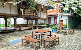 Guest House Rumah Lombok Syariah Mataram Exterior photo