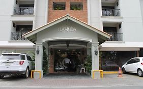 Plaza Florida Suites Santo Domingo Exterior photo