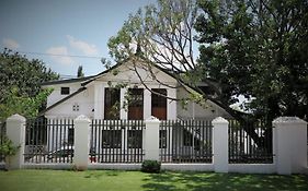 Sandton Farmhouse Hotel Johannesburg Exterior photo