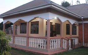Rugira Scenic House Apartment Kampala Exterior photo