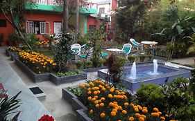 New Pokhara Lodge - Pokhara Lakeside Exterior photo