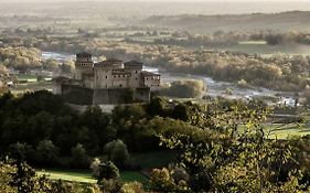 La Locanda Del Borgo Guest House Torrechiara Exterior photo