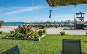 Georgalas Sun Beach Rooms Nea Kallikrateia Exterior photo