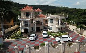 Pinnacle View Estate Micaila Villa Montego Bay Exterior photo